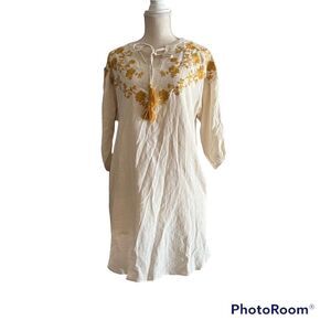 Ellison cream /white embroidered flower dress